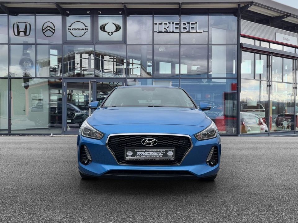 Hyundai i30 Kombi Select 1.4 °PDC°Tempomat°NSW°Klima° in Nordhausen