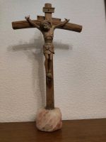 Holzkreuz Kreuz mit Christus Schnitzarbeit mit  Salzkristall Bayern - Manching Vorschau