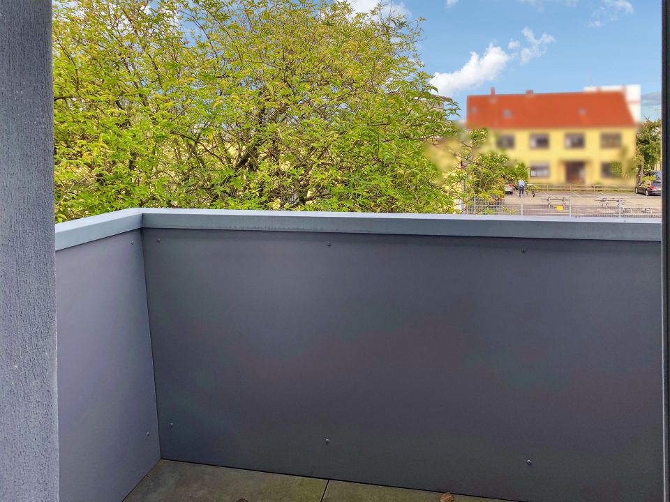 Schöne , kernsanierte 3-Zimmer-Eigentumswohnung mit Balkon im Herzen von Woltmershausen in Bremen