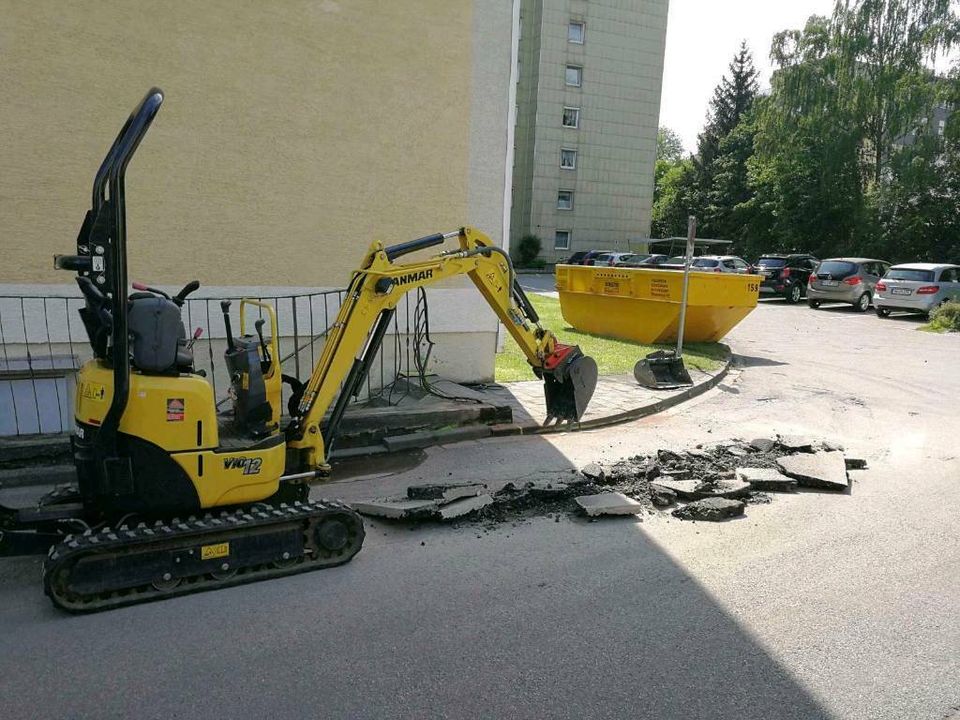 Motor Dumper, Raddumper, Minibagger, Rüttelplatte, Bagger in Haag in Oberbayern