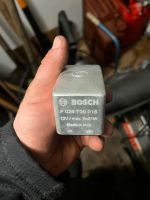 Verkaufe neuen Bosch Warnblinklicht Geber Nordrhein-Westfalen - Overath Vorschau