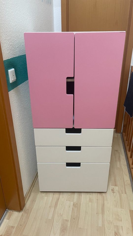 Ikea Stuva Schrank rosa weiß GUT in Solingen