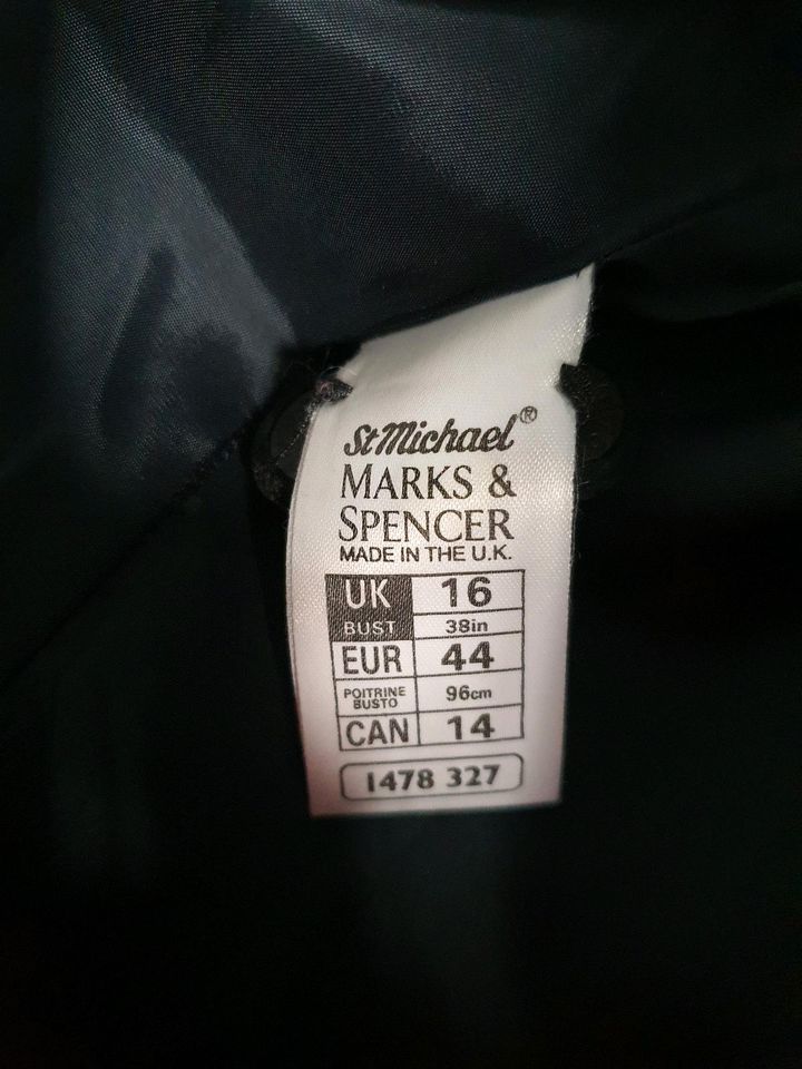 Marks & Spencer Blazer Wolle UK 16 D 42 Kragen Knöpfe Samt in Mönchgut, Ostseebad