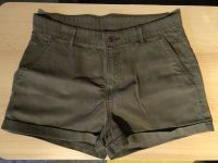 Clockhouse Denim Short ca. Gr. 36 Olive-Grün Bayern - Gröbenzell Vorschau