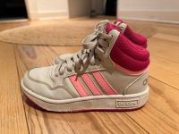 Stylische Adidas Sneakers Hamburg-Nord - Hamburg Winterhude Vorschau