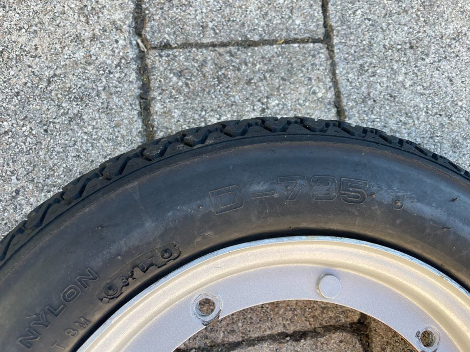 Vespa Reifen Roller Komplettrad in Gilching