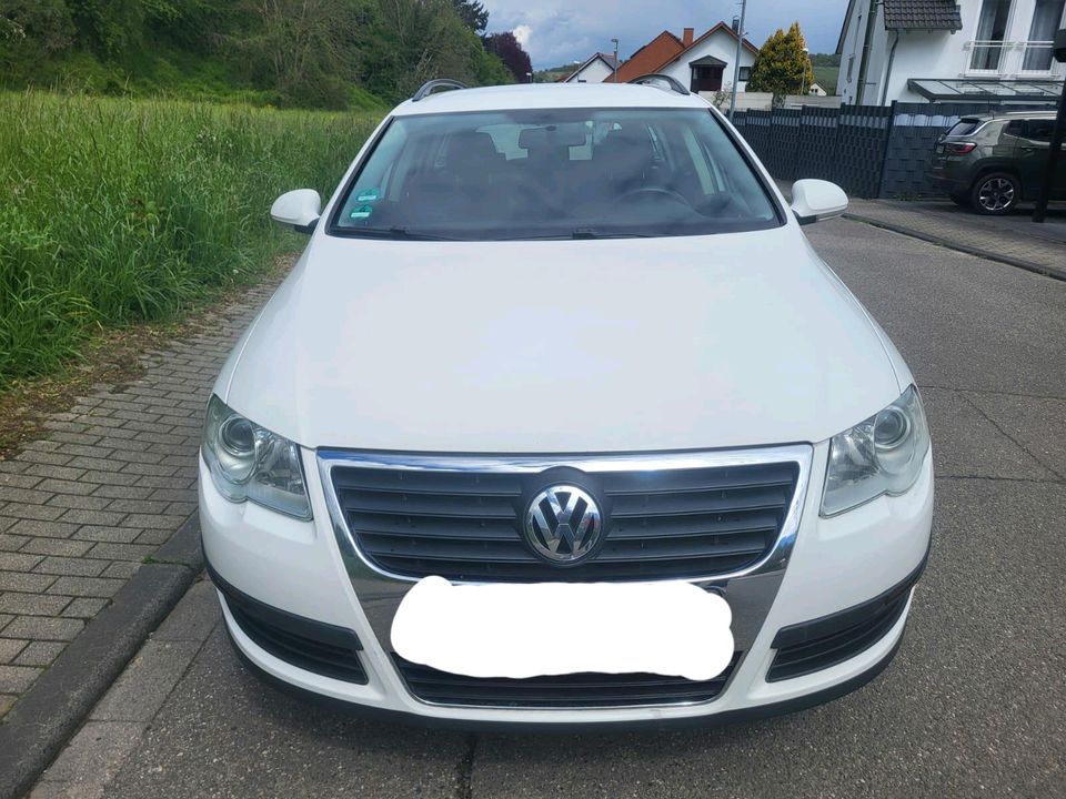 VW Passat 1.6 TDI|Euro5|TÜV NEU 05/26|Scheckheft gepflegt|2.Hand in Bruchsal