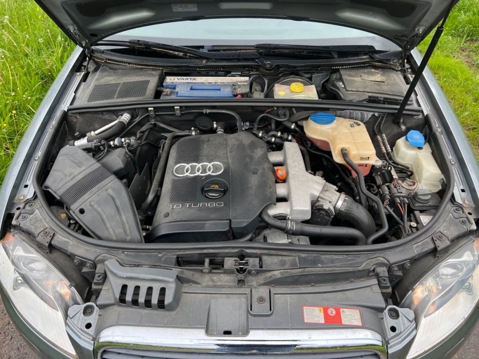 Audi A4 Limo 1.8 Turbo Standheizung 2 Hand  S-Line in Schömberg b. Württ
