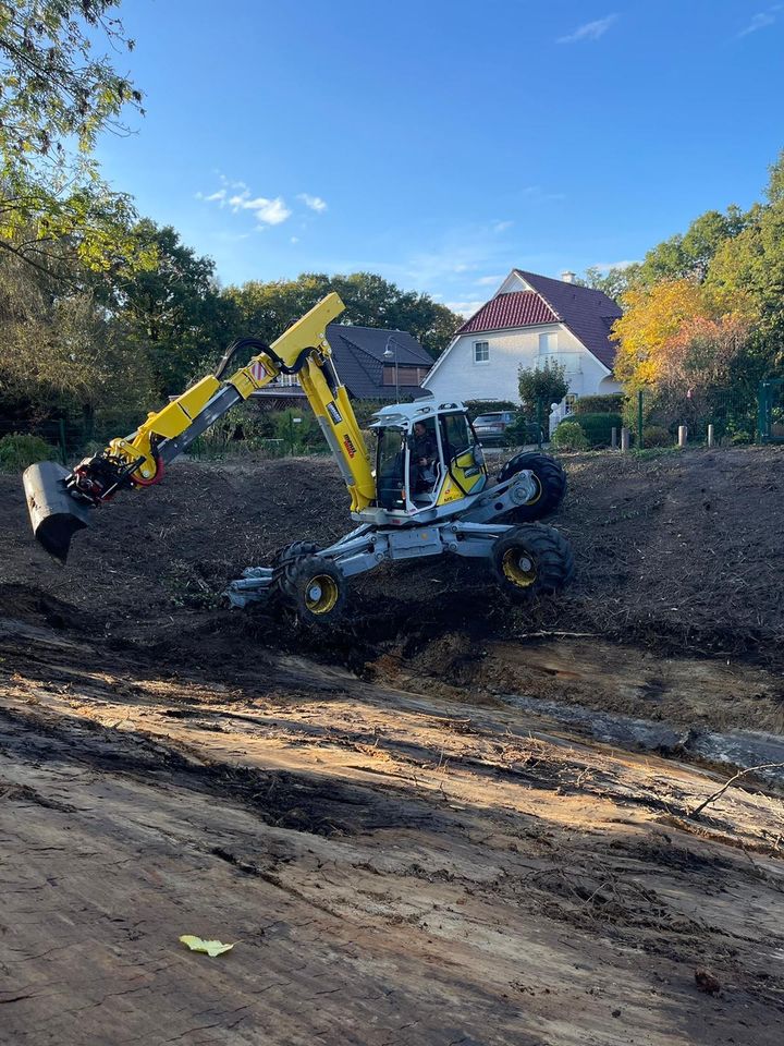 Schreitbaggerarbeiten Menzi Muck Schreitbagger in Berne