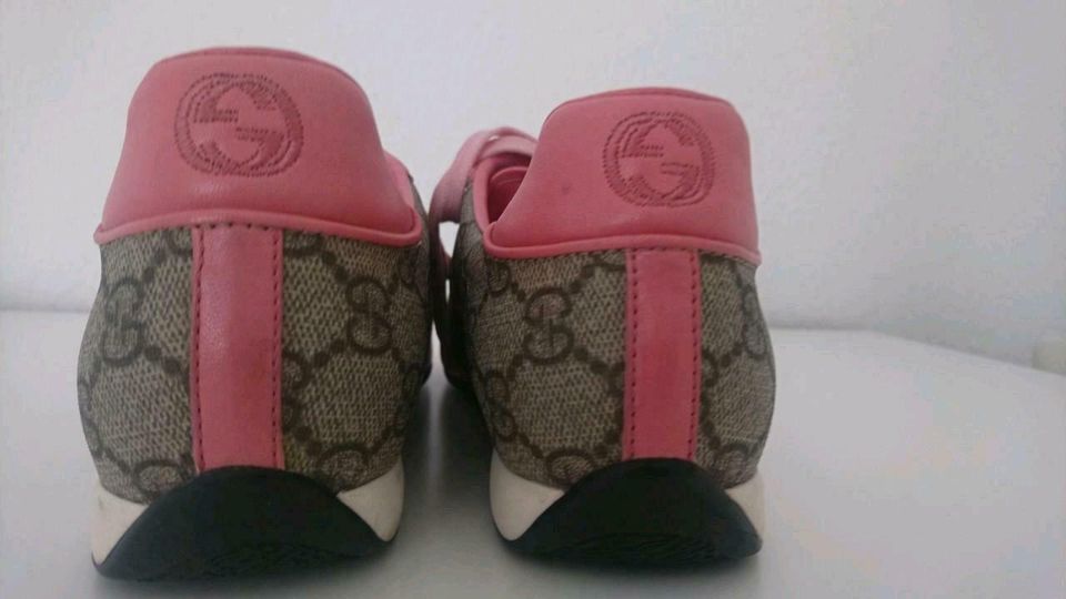 Original Gucci Sneakers Schuhe Gr. 38 rosa beige neu Schnürschuhe in Berlin