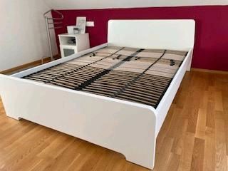 Bett inklusive Lattenroste von Ikea zu verkaufen! in Freiberg am Neckar