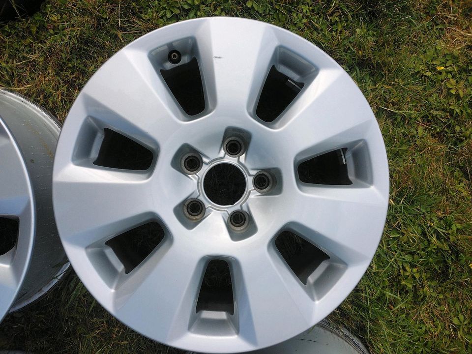 Alufelgen Audi 7.5x16 ET37 4G0601025 in Uedem