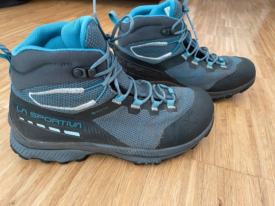 La sportiva TX Hike mid W‘s GTX 42 in Tübingen