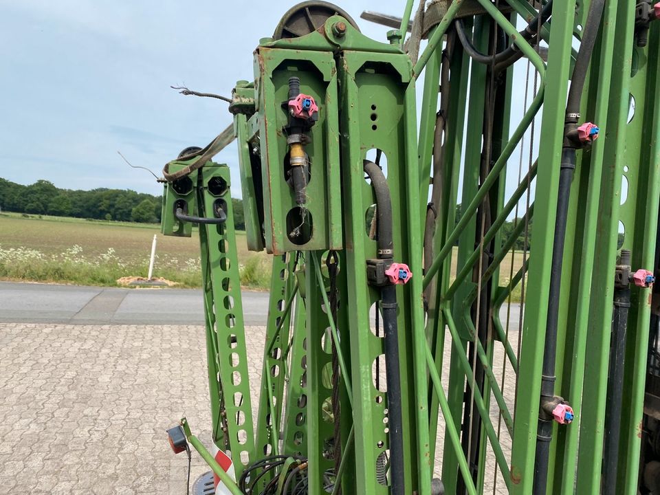 Gestänge 15 Meter Amazone UF Spritze Feldspritze in Wagenfeld