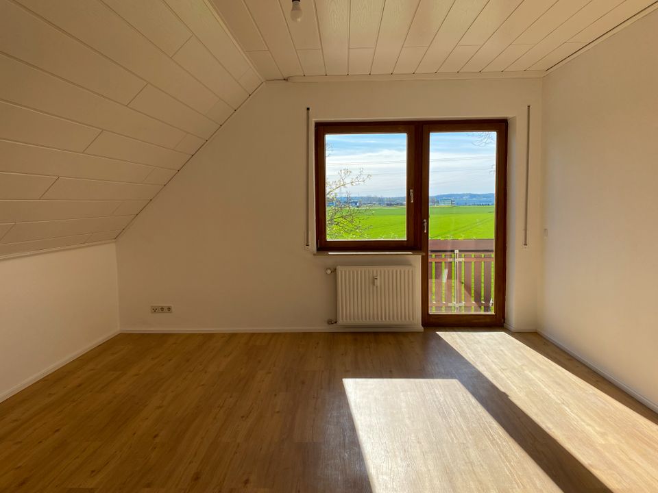 3 Zimmer Wohnung mit Balkon und Einbauküche in Augsburg