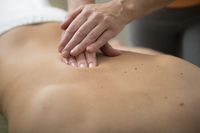 Schröpfkopfmassage 60 Minuten Dauer / Massage mit warmen Aromaöl Pankow - Buch Vorschau