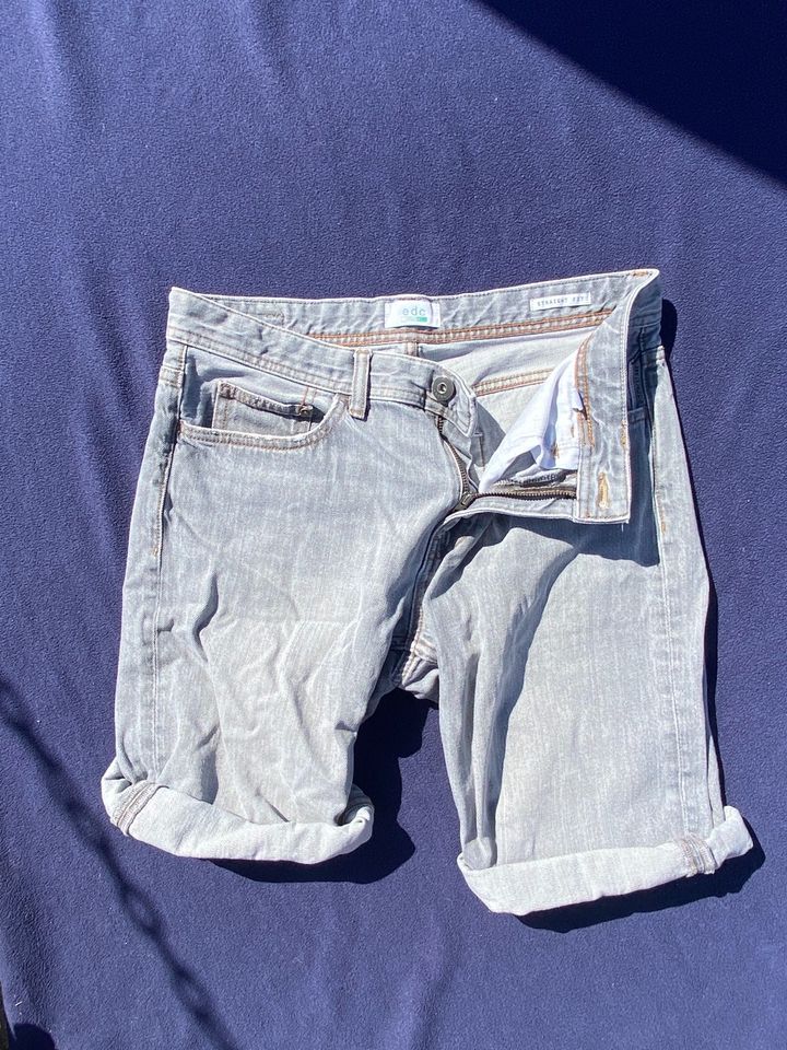 EDC Jeans Shorts, 30, grau in Erfurt