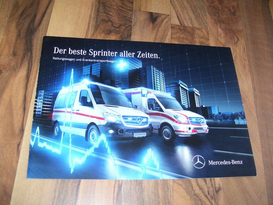 Mercedes Sprinter Rettungswagen + Krangenwagen Prospekt 4/2015 in Göttingen