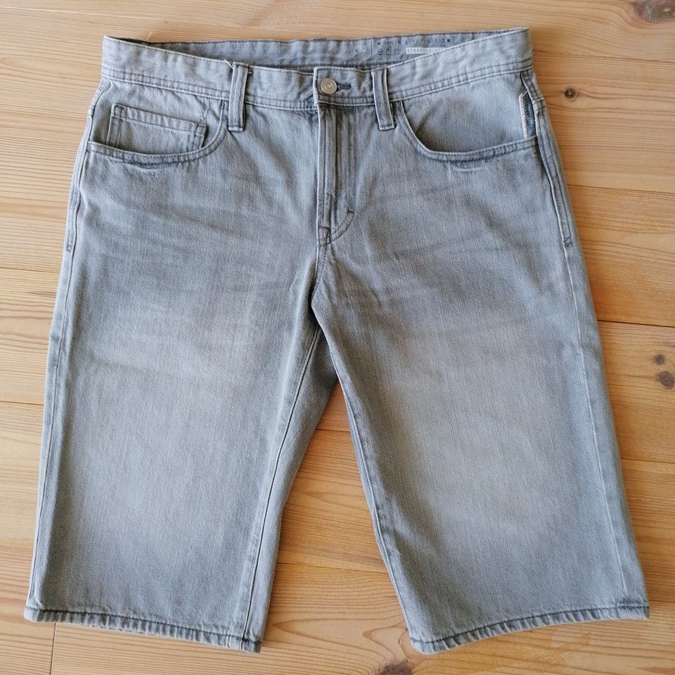 edc Herren Jeans Shorts grau Straight Fit W 32 - fast wie neu in Jena