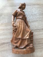 Holzfigur handgeschnitzt Frau Ernte Echtholz Bayern - Bamberg Vorschau