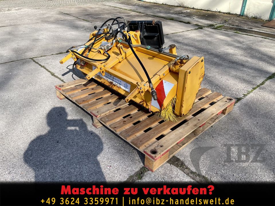 KIF Besen Kehrmaschine Multicar M26 M25 Vorbau Frontanbau 150 cm in Ohrdruf