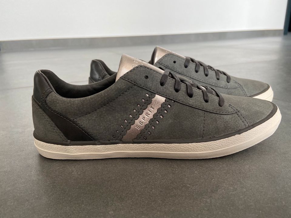 Esprit Sneaker Gr. 37 Grau/Silber NEU in Bad Buchau