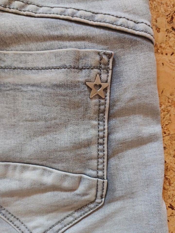 Jeansshorts in Herxheim bei Landau/Pfalz