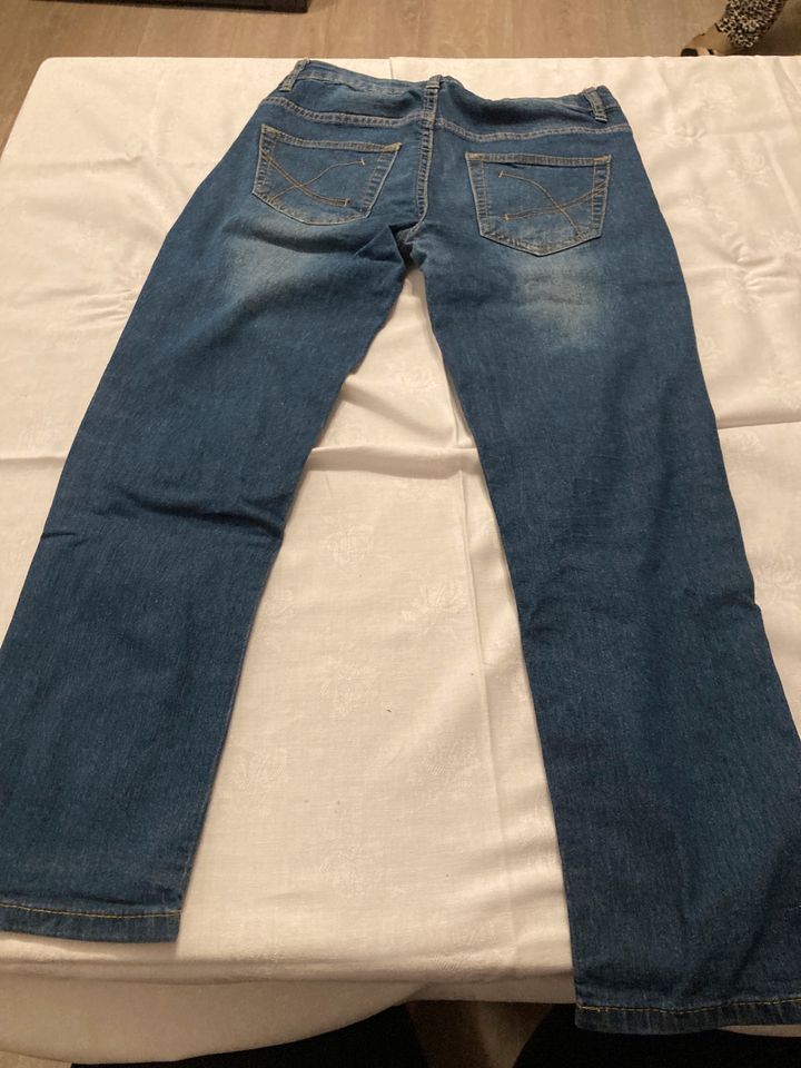 Jeans gr 146  wie Neu in Kusel