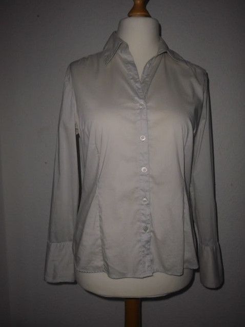 NEU H&M BUSINESS BLUSE HEMD STRETCH 40 GRAU V-Ausschnitt in Mainz