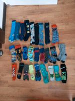 32 Paar Strümpfe Socken u.a. MINECRAFT dabei Größe 31 - 34 Niedersachsen - Oetzen Vorschau