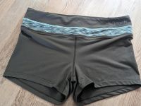 Wie neu Bench Shorts kurze Hose Damen olivgrün Sachsen-Anhalt - Halberstadt Vorschau