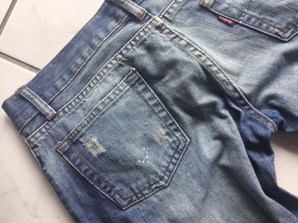 Original Levi‘s 501 Jeans Knopfleiste W31 L34 hell vintage glitze in Bad Kreuznach