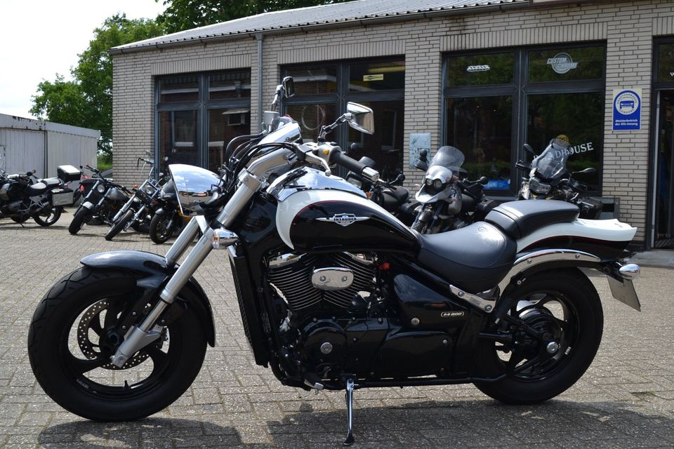 Suzuki VZ800 Intruder M800 in Papenburg