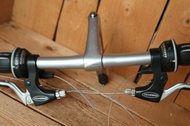 SRAM Grip Shift Lenker, Flatbar, Vorbau, 3 x 8 Gänge Gripshift in Hamburg