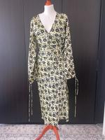 Wickelkleid mit Muster Berlin - Mitte Vorschau