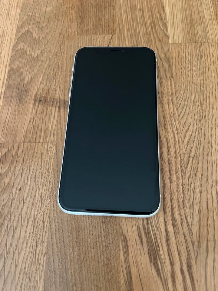 iPhone 11 64GB in Warstein