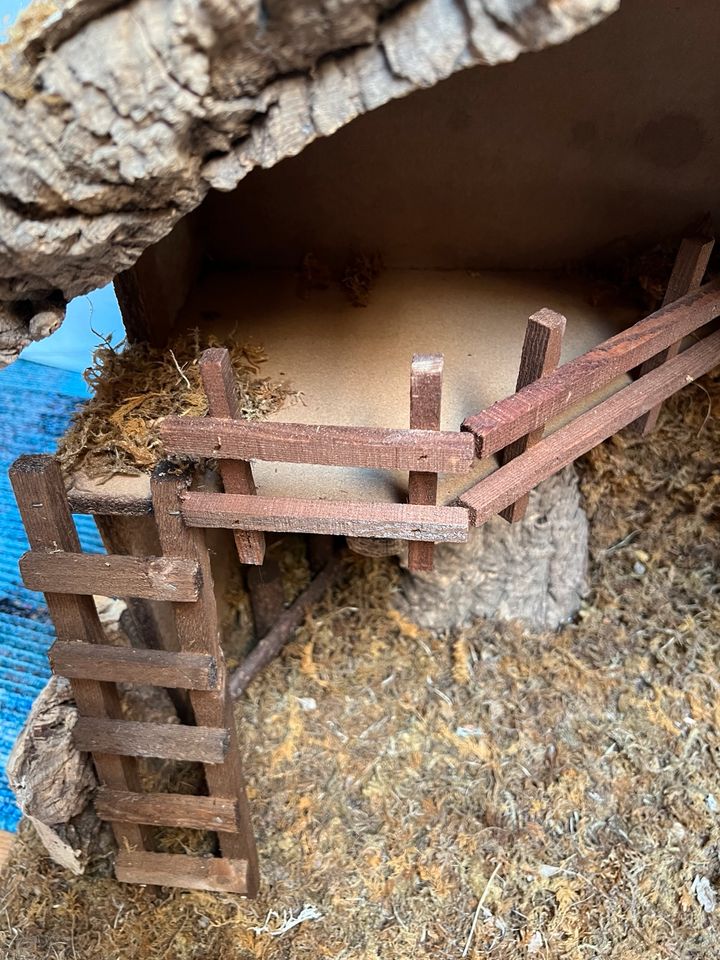 Große Weihnachts-Krippe aus Holz in Aichtal