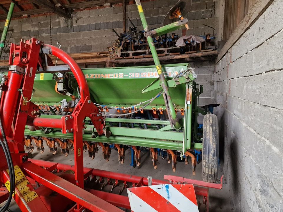 Amazone D8 30 Special Sämaschine   3meter in Aldersbach