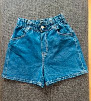 Wie neu! H&M Jeans Shorts, Bermuda Shorts, relaxed, Gr. 158 Aubing-Lochhausen-Langwied - Aubing Vorschau