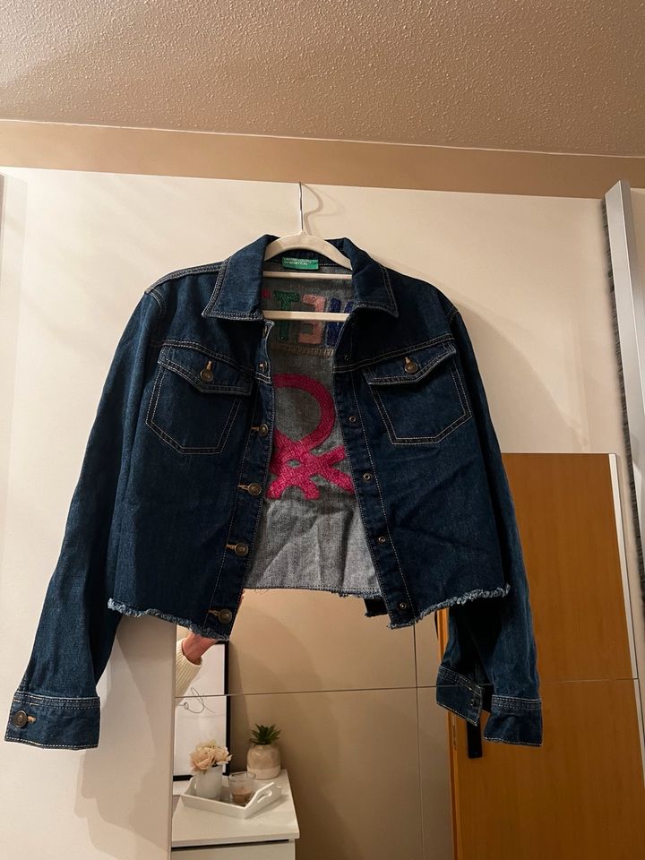 United Colors of Benetton Mädchen Jeansjacke 9-11 Jahre in Frankfurt am Main