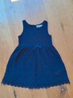 Kinder Fest Kleid H&M  Blau Gr. 98 / 104 mit Stickerei ungetragen Brandenburg - Teltow Vorschau