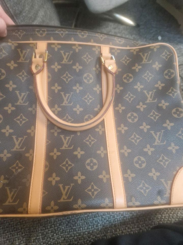 Louis Vuitton Porte Documents in Schlüchtern