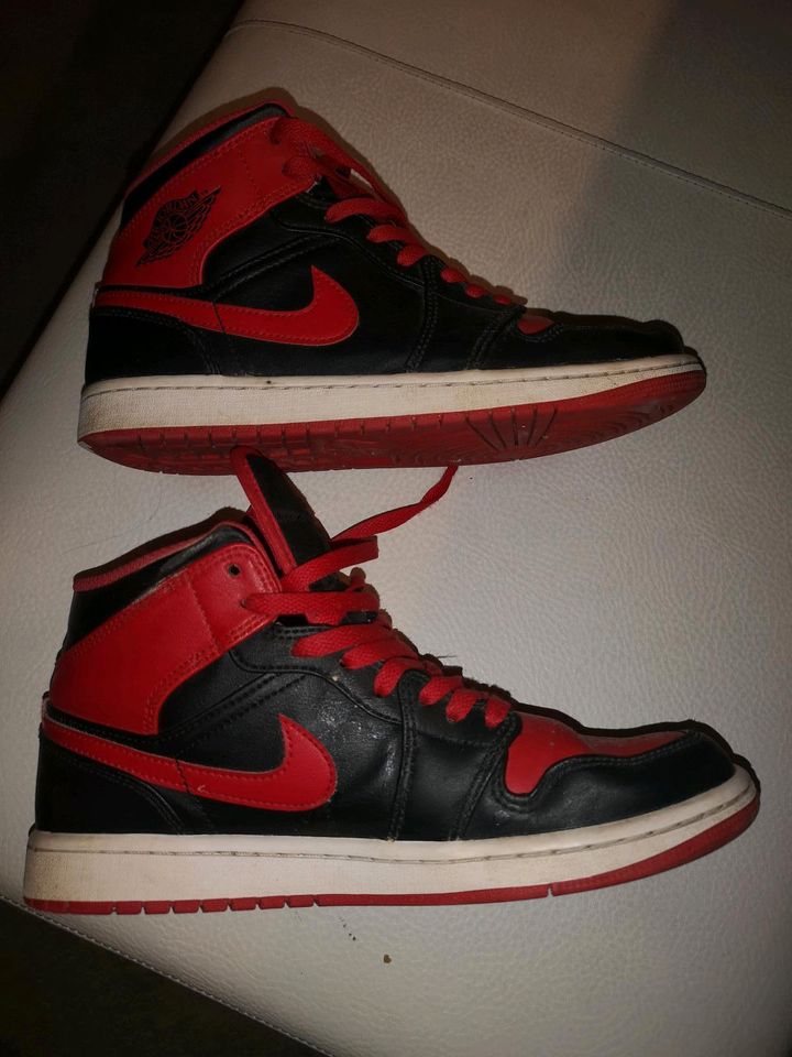 Air Jordan 1  Mid in Witzenhausen