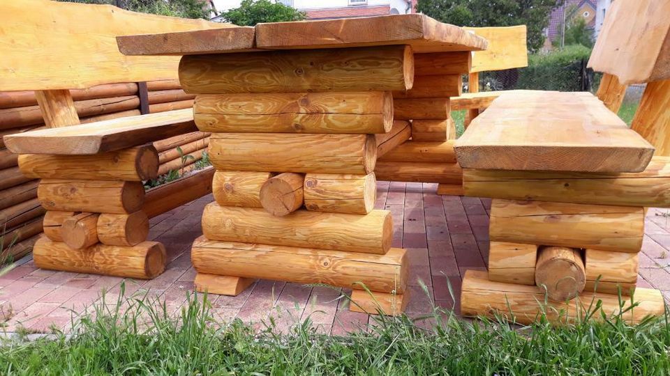 Rustikale Gartenmöbel , Sitzgruppe , Holz Massiv in Niedersachsen