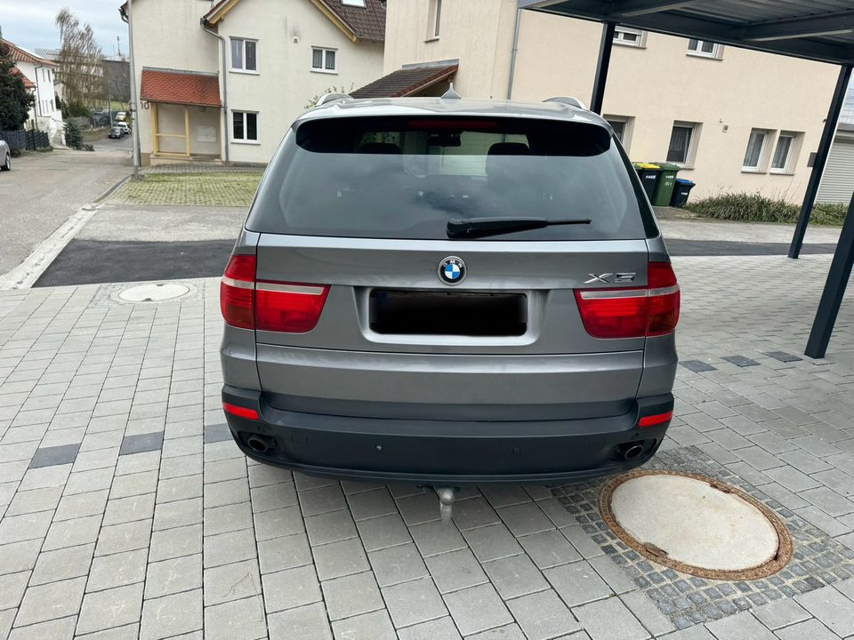 BMW X5 E70 3,0LD Automatik//DPF Neu// AHK//7 Sitzer in Weinstadt