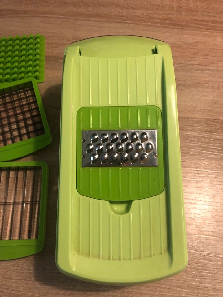 Genius Gemüseschneider wie Nicer Dicer in Minden