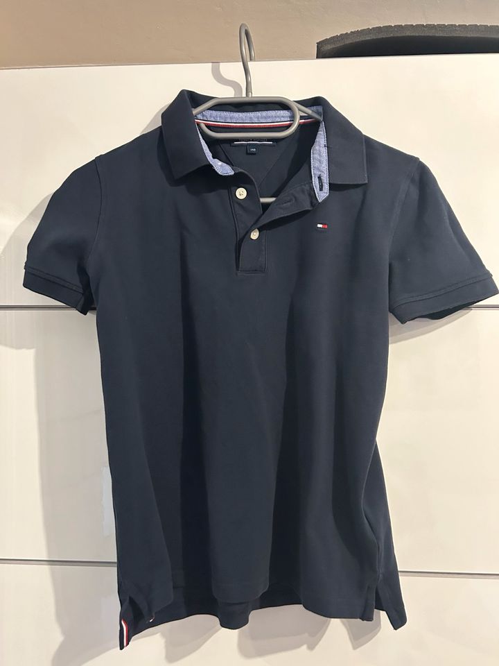 Poloshirt Kinder 140 Tommy Hilfiger in Mitterfels