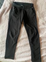 Puma Jogginghose schwarz 34/XS Damen Hessen - Kassel Vorschau