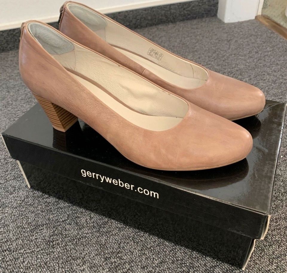 Gerry Weber Pumps Schuhe Leder 39 in Aachen