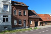 Zwei topsanierte Einfamilienreihenhäuser als Einheit mit viel Wohnpotential preisgünstig zu verkaufen. Sachsen-Anhalt - Köthen (Anhalt) Vorschau